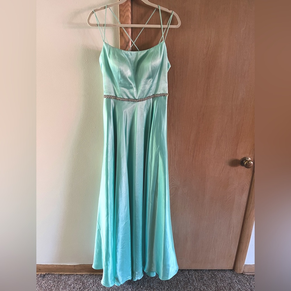 Long Formal Dress. Bridesmaid. Mermaid. Halloween. Just Because.